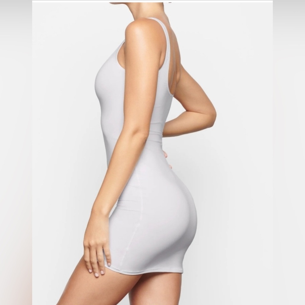 NWT SKIMS Swim Tank Dress – Marble White Size M‎ - Picture 3 of 4